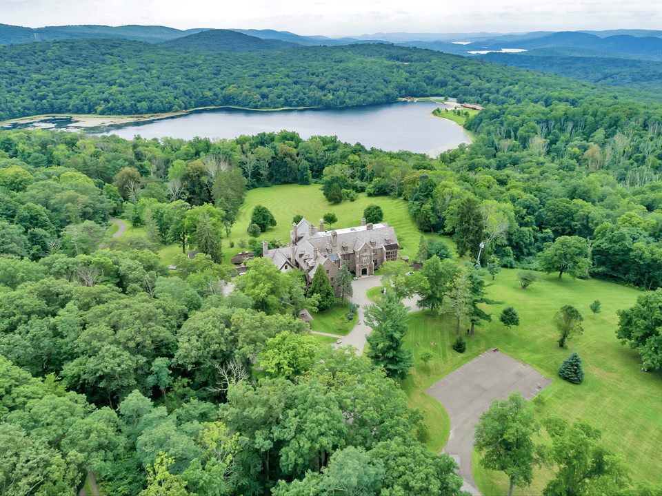 3 of the Hottest New Hotels to Book for Wellness