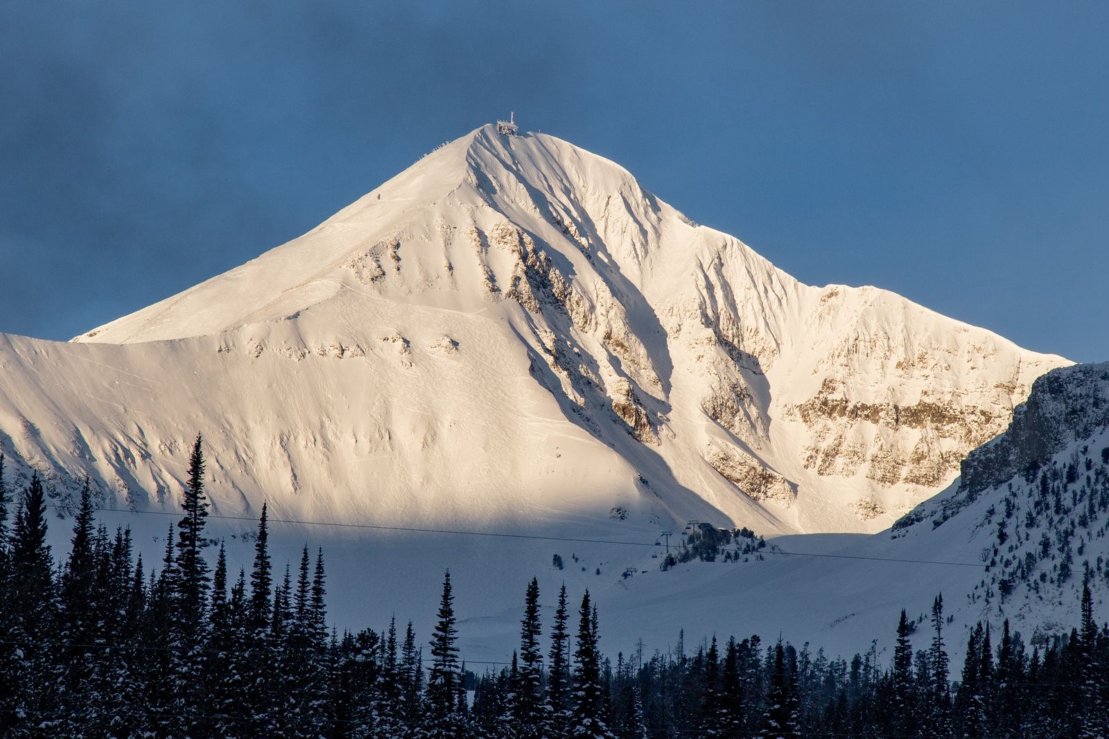 The Best Montana Ski Resorts for Fun, Runs, and Après, Western Style
