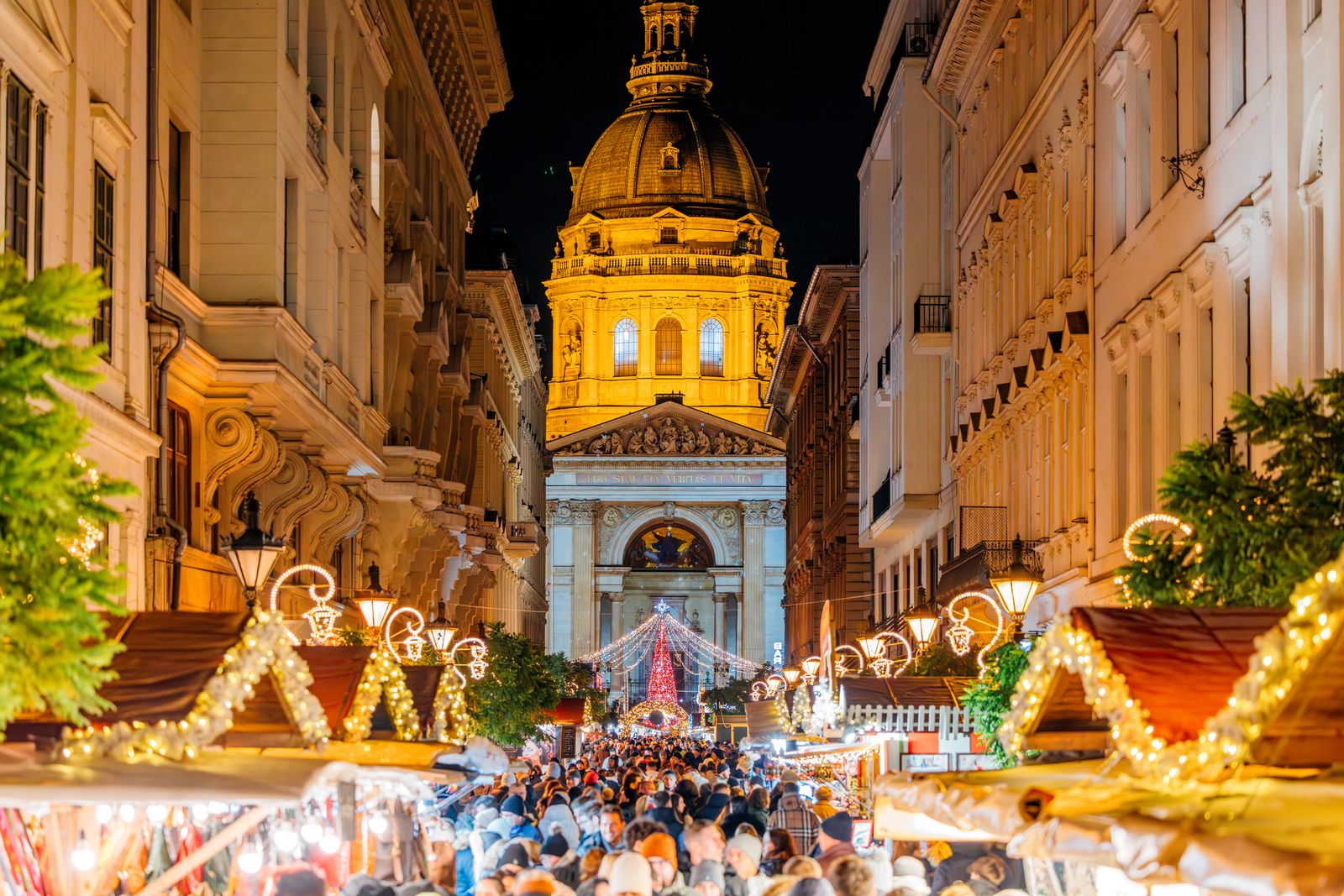 11 Fascinating Christmas Traditions Around the World